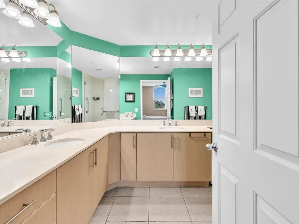 2421 NE 65th Street Fort Lauderdale FL 33308