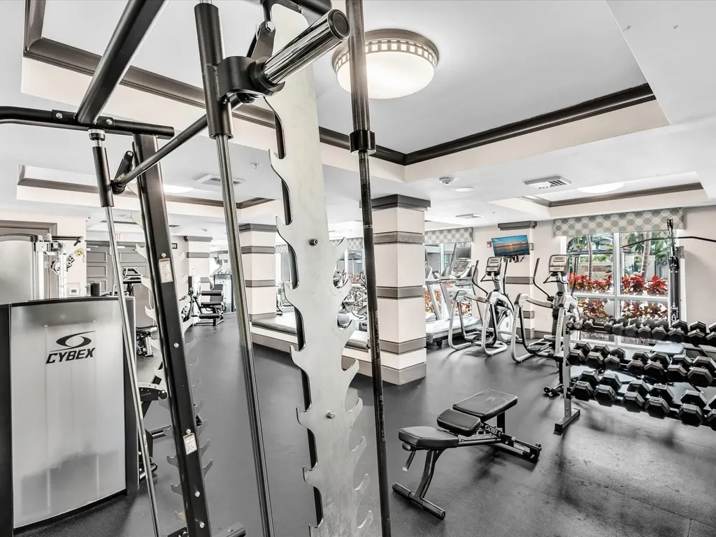 2421 NE 65th Street Fort Lauderdale FL 33308