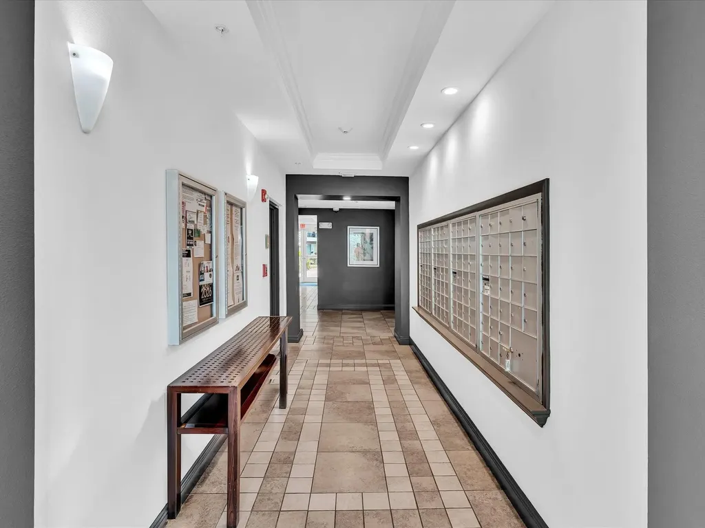 2421 NE 65th Street Fort Lauderdale FL 33308
