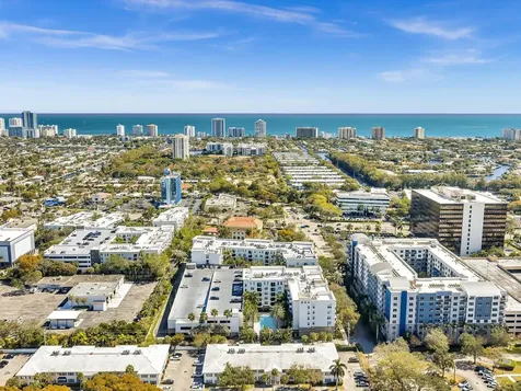 2421 NE 65th Street Fort Lauderdale FL 33308