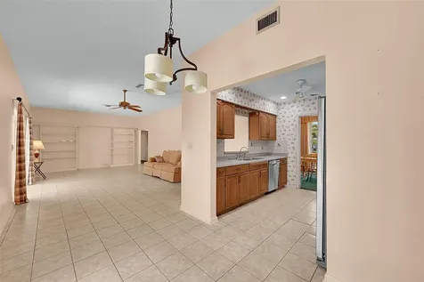 7480 NW 9th Street Plantation FL 33317