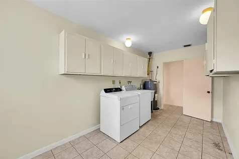 7480 NW 9th Street Plantation FL 33317