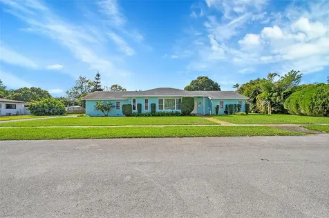 7480 NW 9th Street Plantation FL 33317