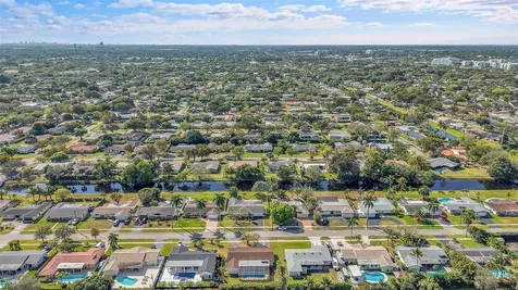 7480 NW 9th Street Plantation FL 33317