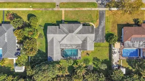 7480 NW 9th Street Plantation FL 33317