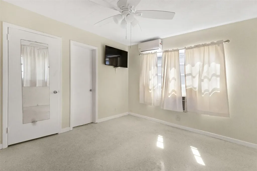 3212 NE 7th Place Pompano Beach FL 33062