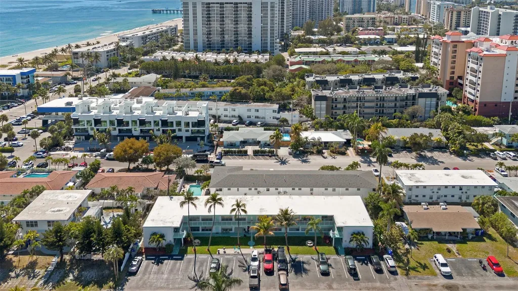 3212 NE 7th Place Pompano Beach FL 33062