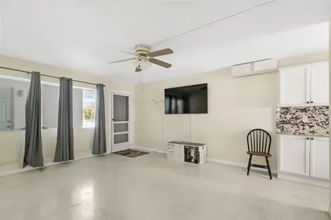 3212 NE 7th Place Pompano Beach FL 33062