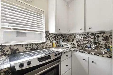 3212 NE 7th Place Pompano Beach FL 33062