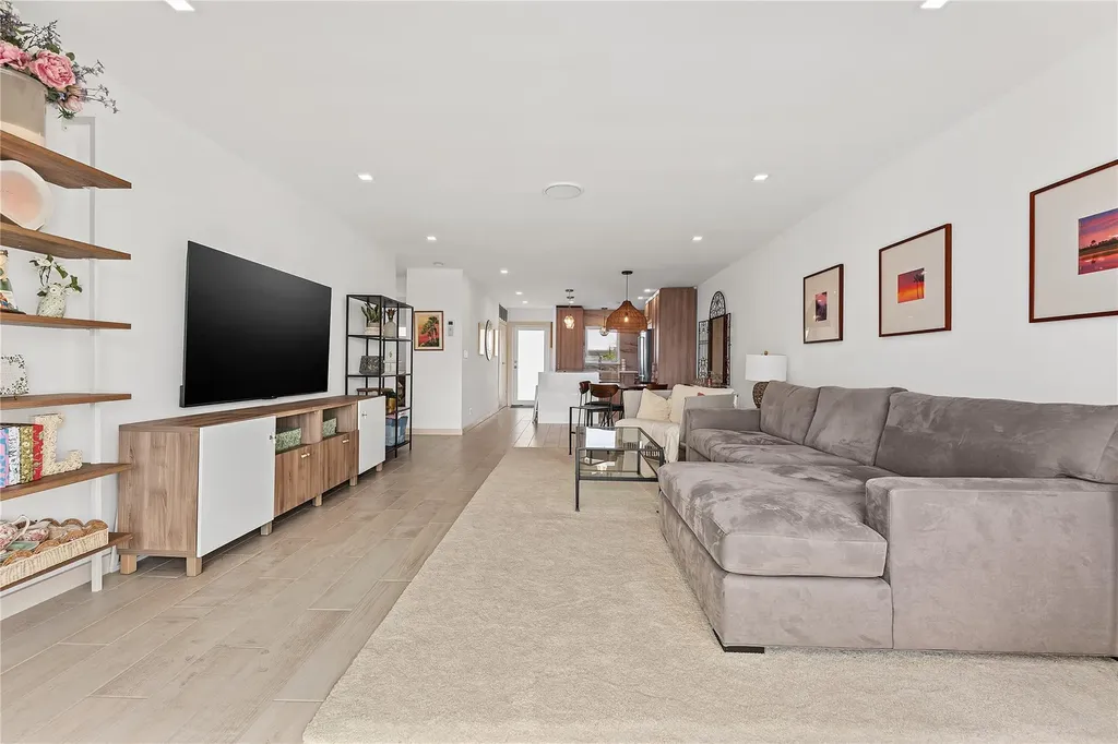 2400 NE 36th Street Lighthouse Point FL 33064
