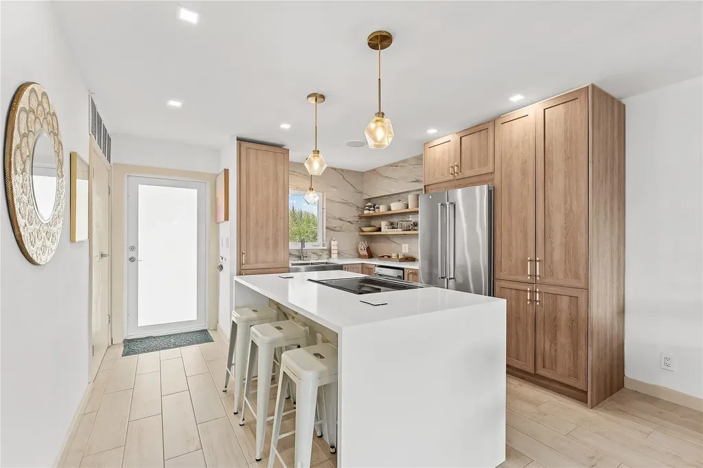 2400 NE 36th Street Lighthouse Point FL 33064