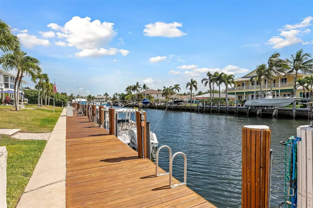2400 NE 36th Street Lighthouse Point FL 33064