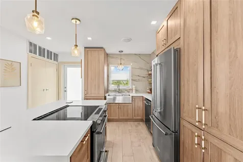 2400 NE 36th Street Lighthouse Point FL 33064