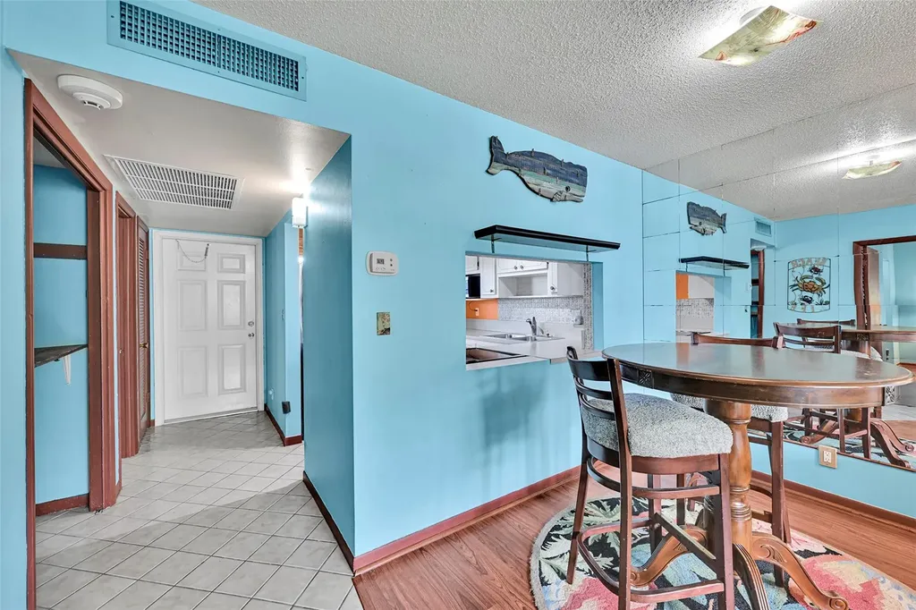 2223 Park Lane Hollywood FL 33021