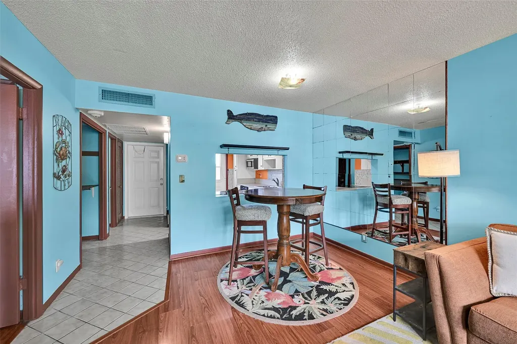 2223 Park Lane Hollywood FL 33021