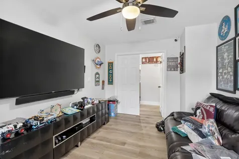 1051 NW 124th Terrace Sunrise FL 33323