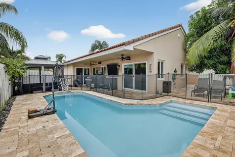 1051 NW 124th Terrace Sunrise FL 33323