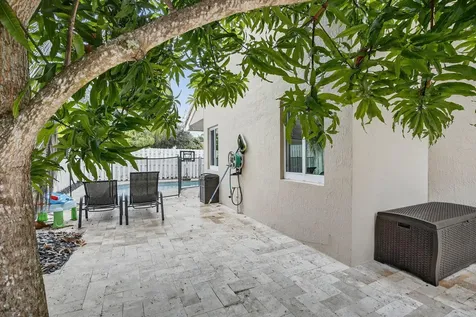1051 NW 124th Terrace Sunrise FL 33323