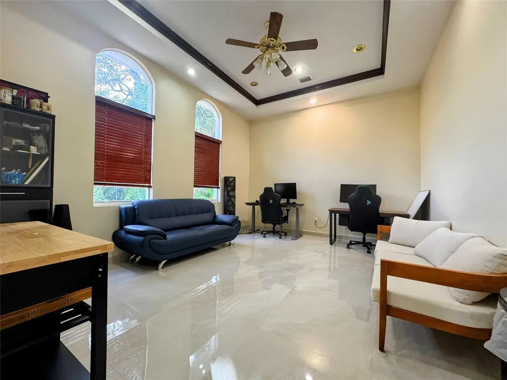5981 SW 37th Terrace Fort Lauderdale FL 33312