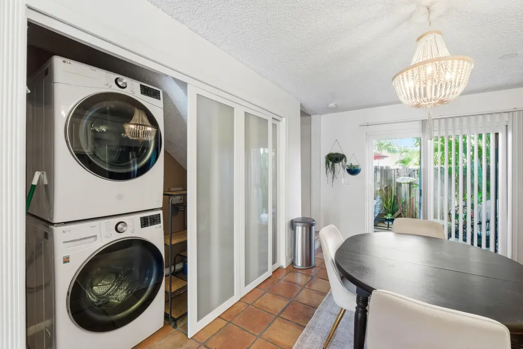 1917 NE 3rd Street Deerfield Beach FL 33441