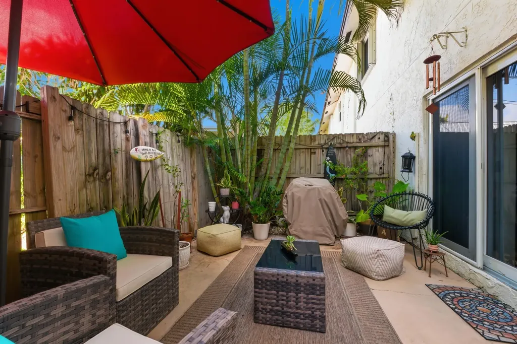 1917 NE 3rd Street Deerfield Beach FL 33441