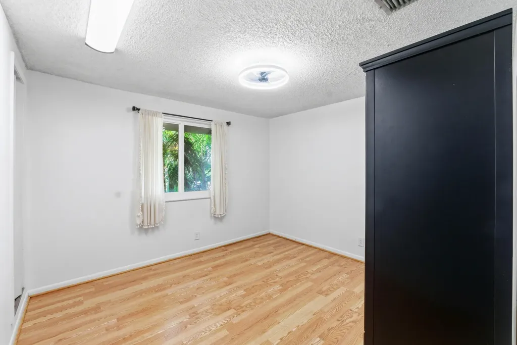 1917 NE 3rd Street Deerfield Beach FL 33441