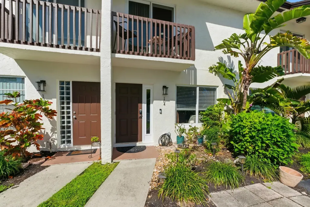 1917 NE 3rd Street Deerfield Beach FL 33441