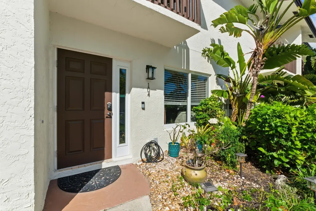1917 NE 3rd Street Deerfield Beach FL 33441