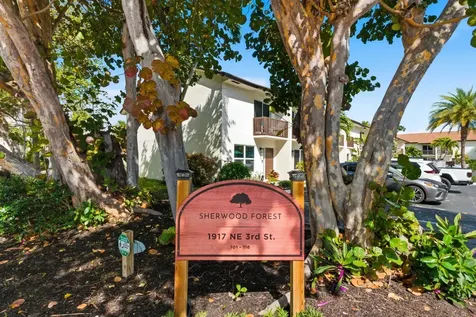 1917 NE 3rd Street Deerfield Beach FL 33441