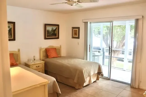 2050 NE 39th Street Lighthouse Point FL 33064
