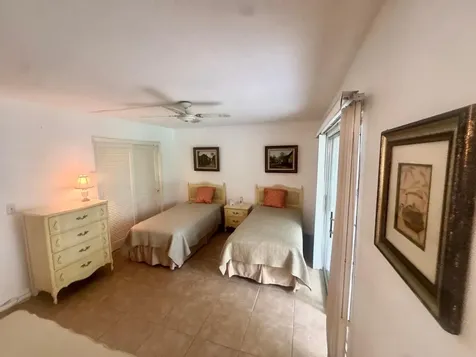 2050 NE 39th Street Lighthouse Point FL 33064