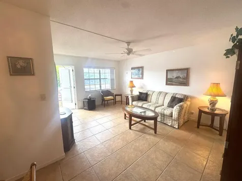 2050 NE 39th Street Lighthouse Point FL 33064