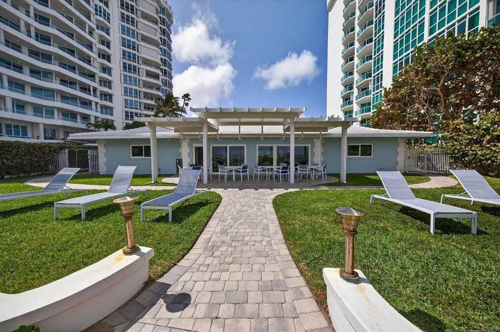 1431 S Ocean Boulevard Pompano Beach FL 33062