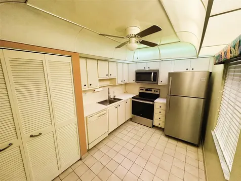 3940 Inverrary Boulevard Lauderhill FL 33319