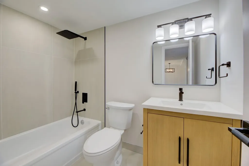 2322 S Cypress Bend Drive Pompano Beach FL 33069