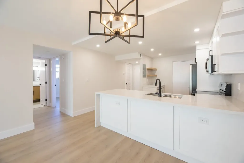 2322 S Cypress Bend Drive Pompano Beach FL 33069
