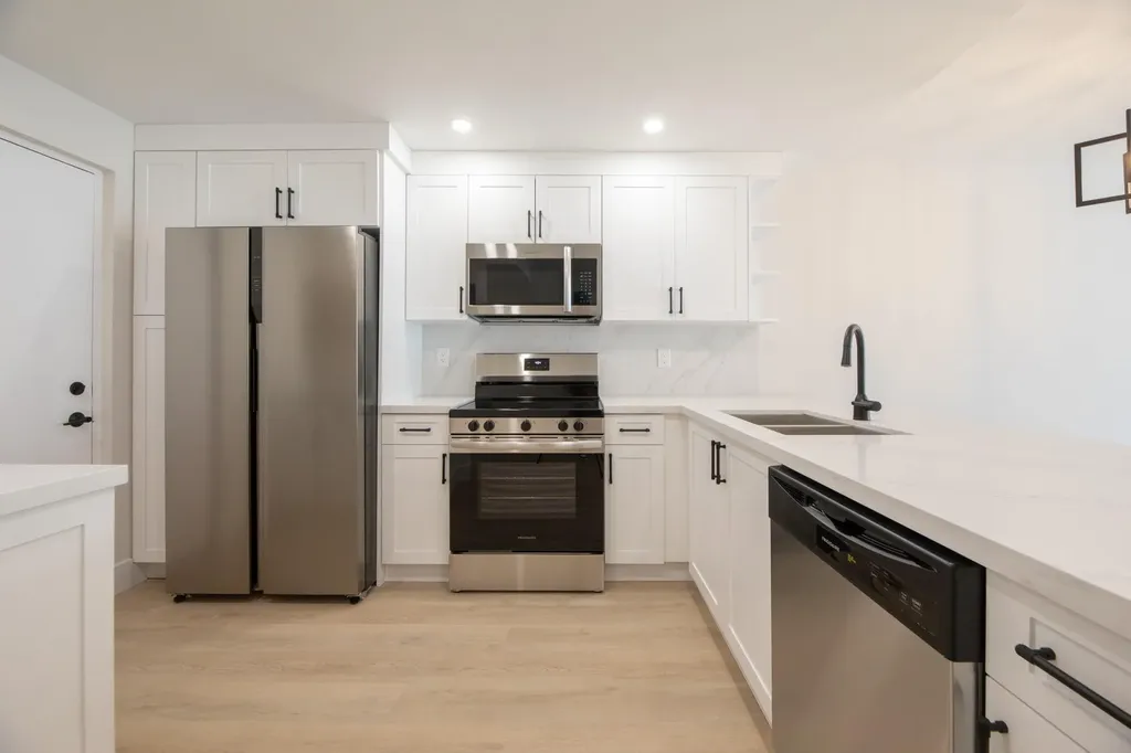 2322 S Cypress Bend Drive Pompano Beach FL 33069