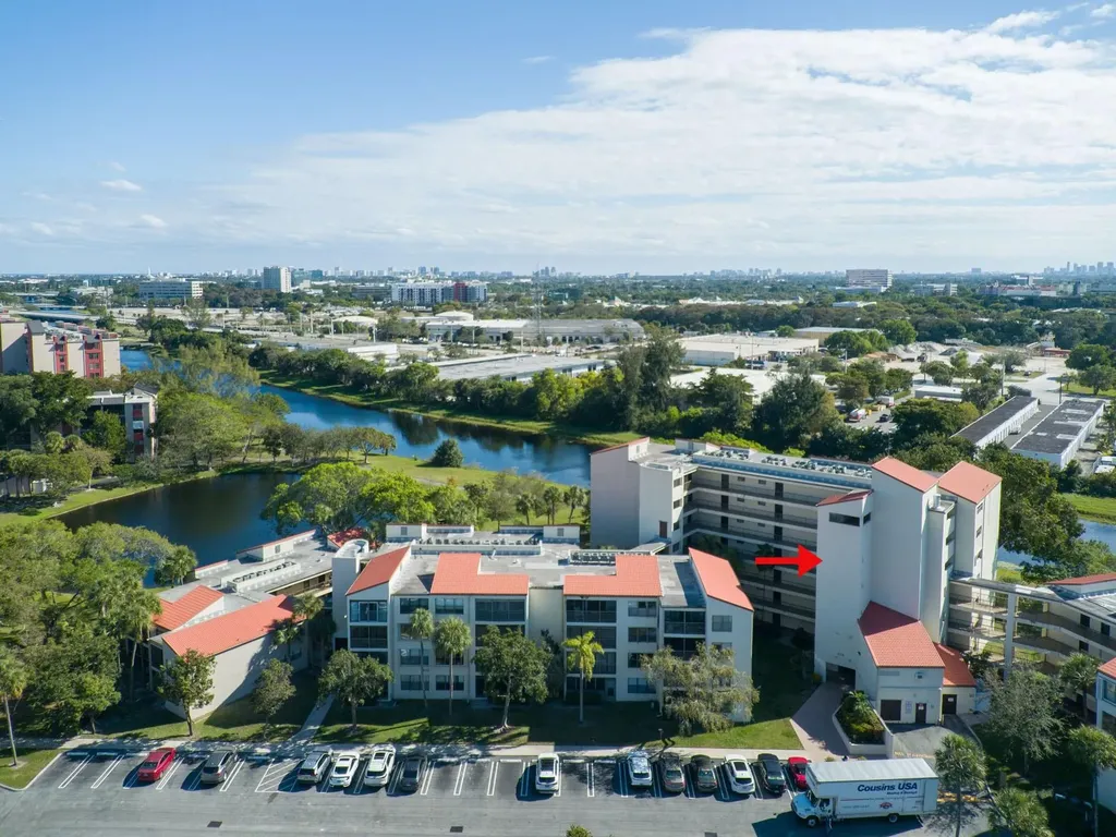 2322 S Cypress Bend Drive Pompano Beach FL 33069
