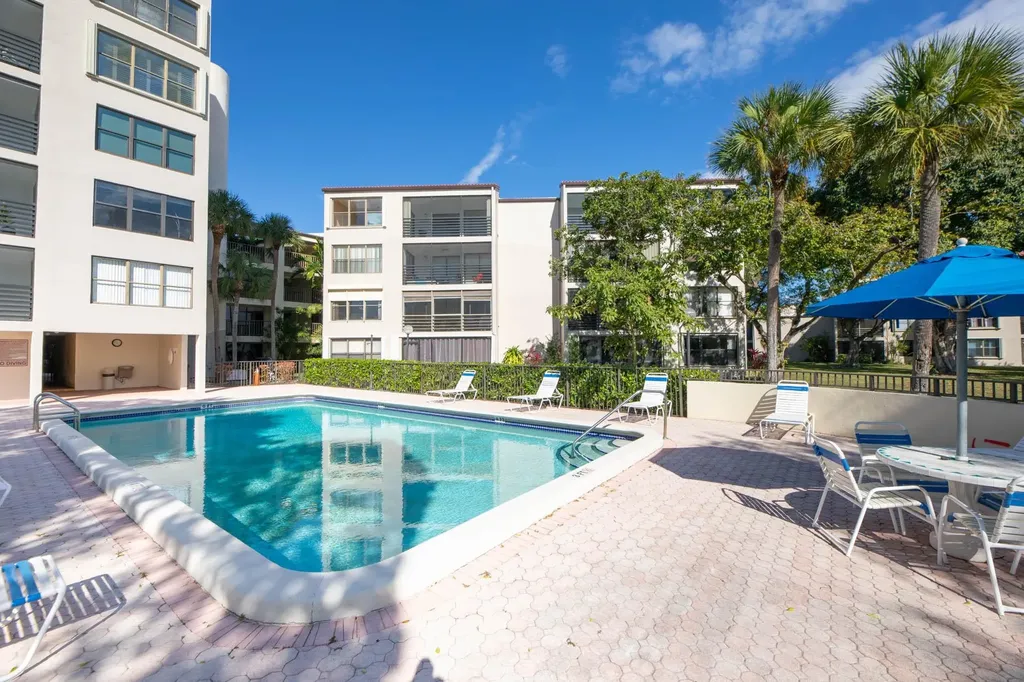 2322 S Cypress Bend Drive Pompano Beach FL 33069