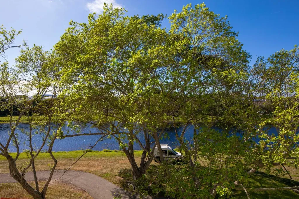 2322 S Cypress Bend Drive Pompano Beach FL 33069