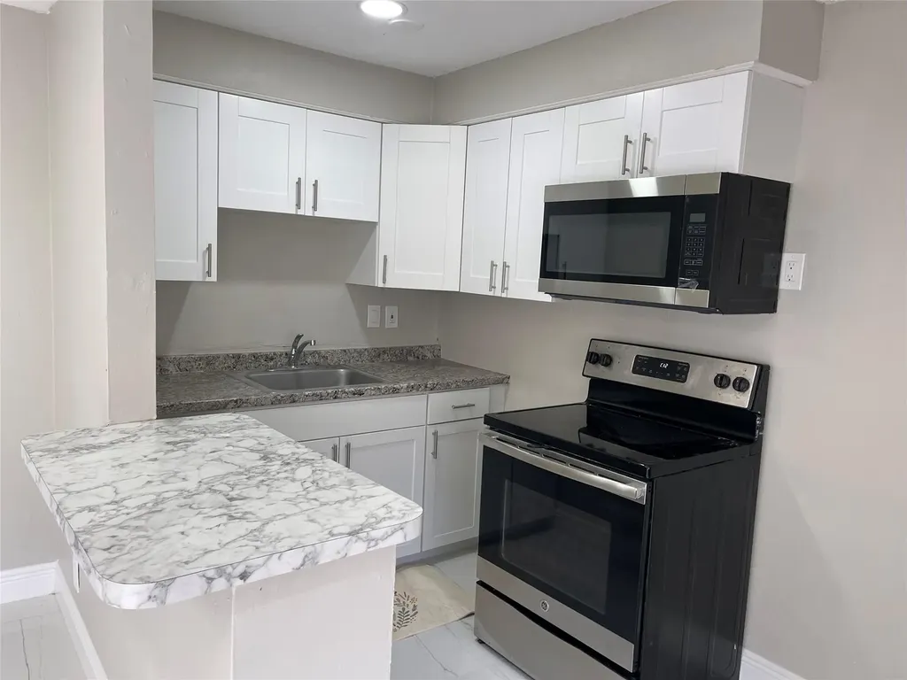 721 SW 8th Street Pompano Beach FL 33060