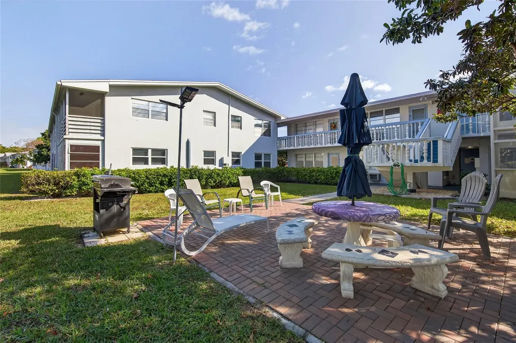 51 Farnham C Deerfield Beach FL 33442