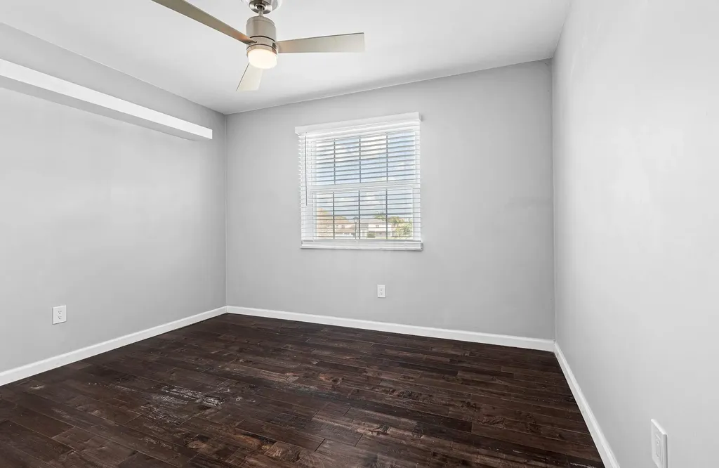 601 Lakeshore Terrace Davie FL 33325