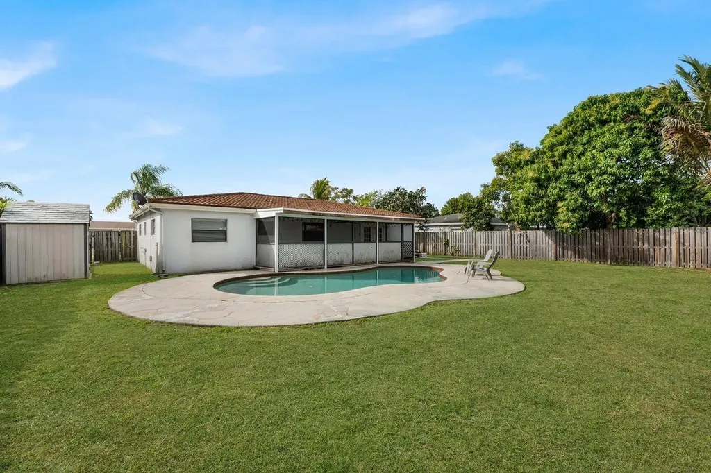 10901 Granite Street Boca Raton FL 33428