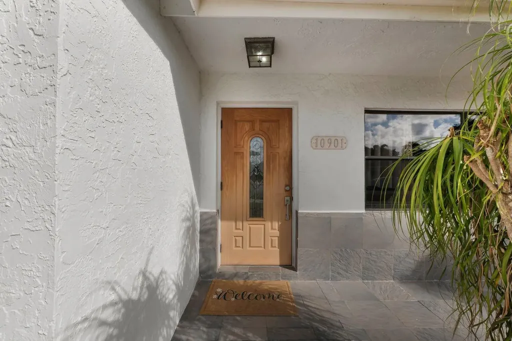 10901 Granite Street Boca Raton FL 33428