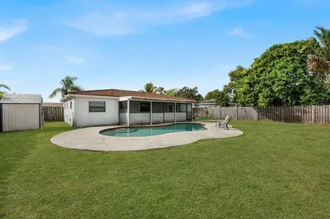 10901 Granite Street Boca Raton FL 33428
