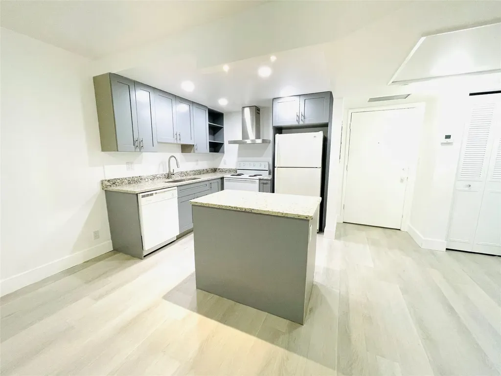 257 S Cypress Road Pompano Beach FL 33060