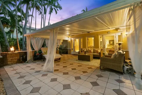 1030 Polk Street Hollywood FL 33019