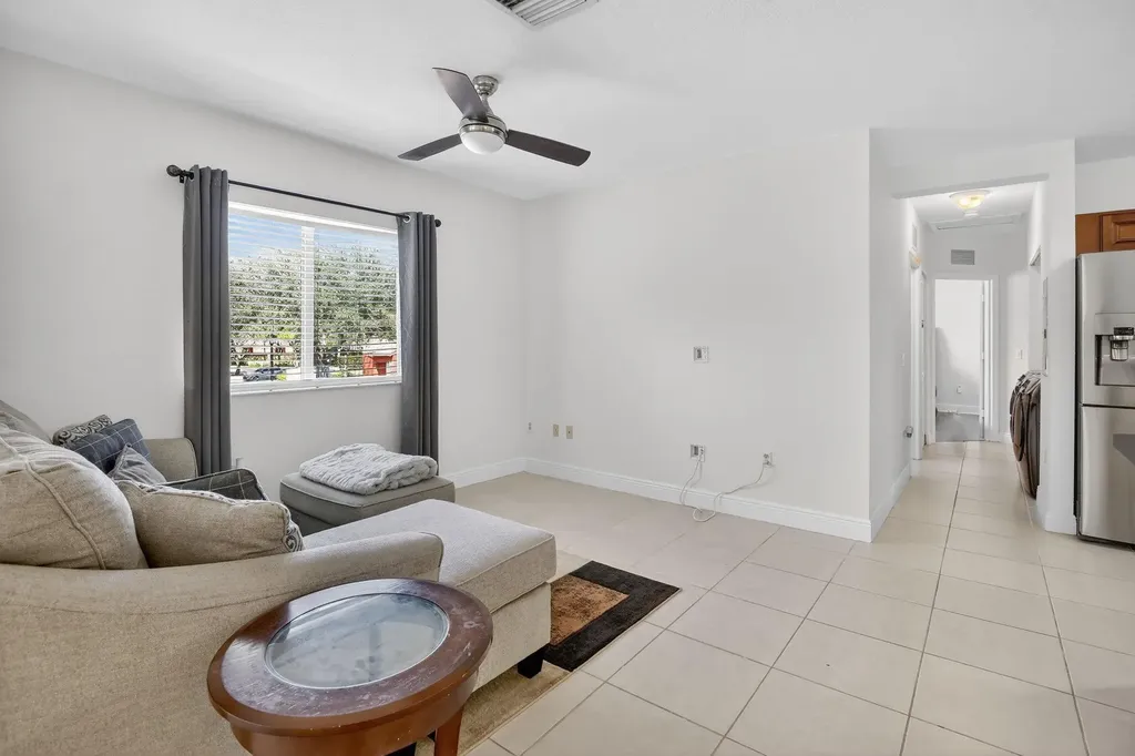 7400 Palomino Drive Hollywood FL 33024