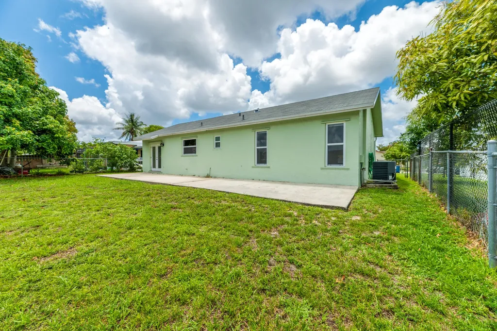 11145 NW 26th Street Sunrise FL 33322